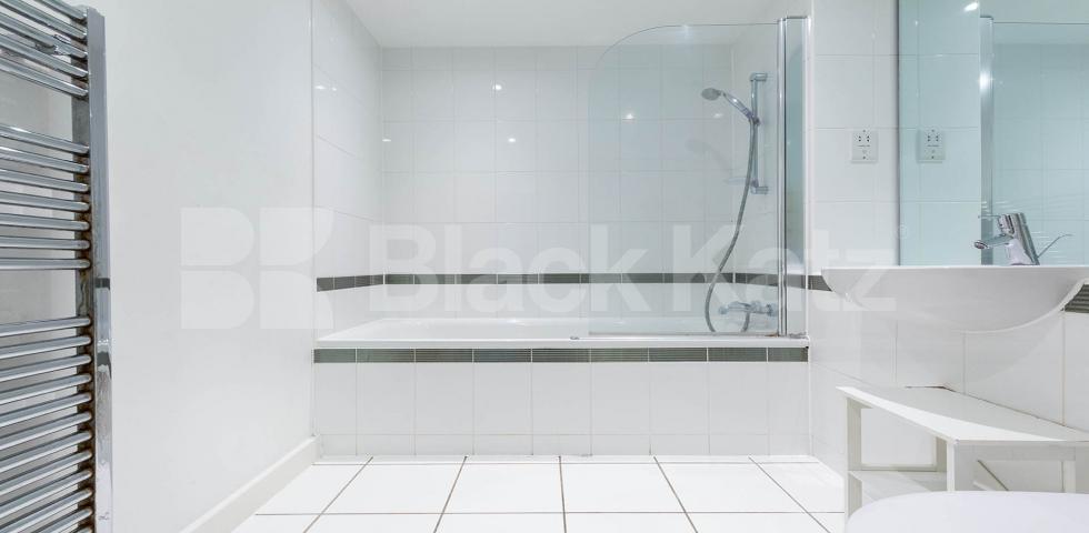 A beautiful two bedroom, two bathroom apartment located just off Holloway Road Eden Grove , Holloway